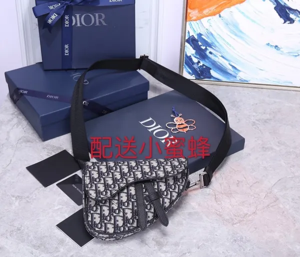 ディオールバッグコピー 2021新品注目度NO.1 Dior メンズ ショルダーバッグ