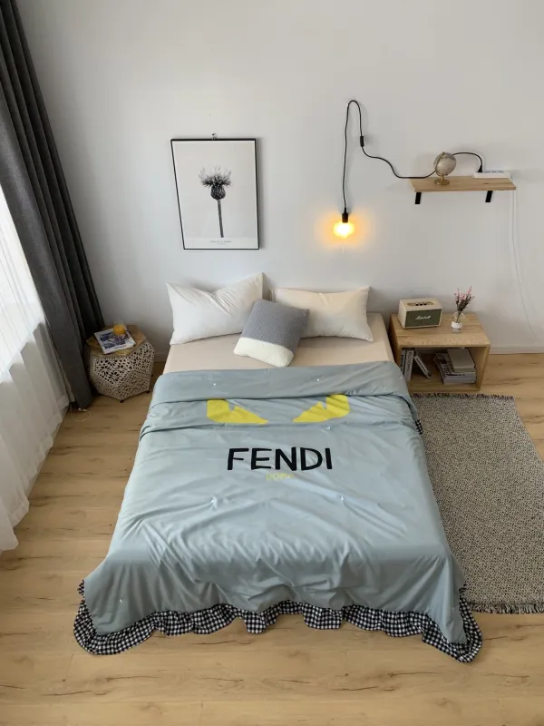 フェンディ寝具カバーコピー 定番人気2021新品 FENDI 寝具カバーベロア 4点セット