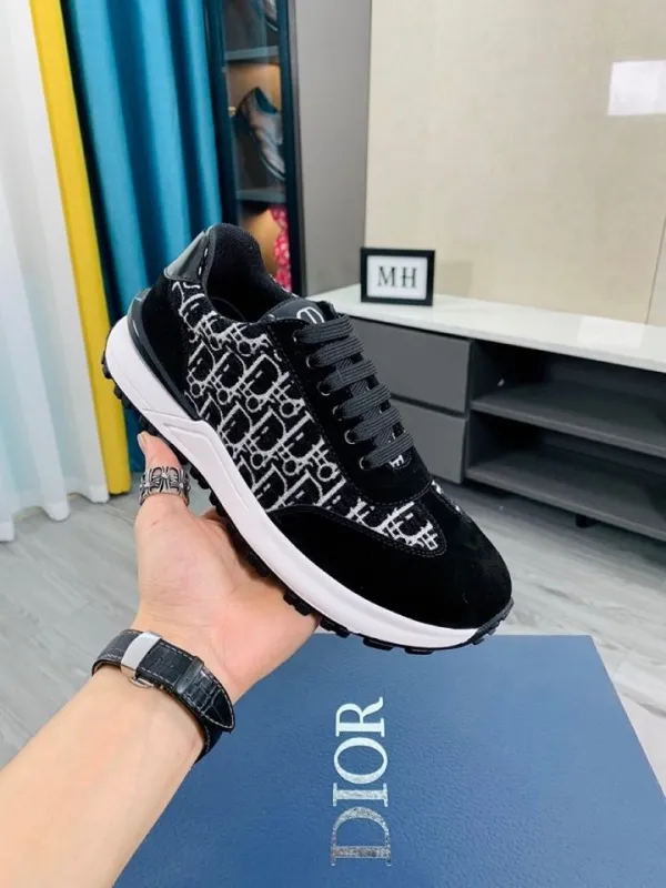ディオール靴コピー 2022新品注目度NO.1 Dior メンズ スニーカー