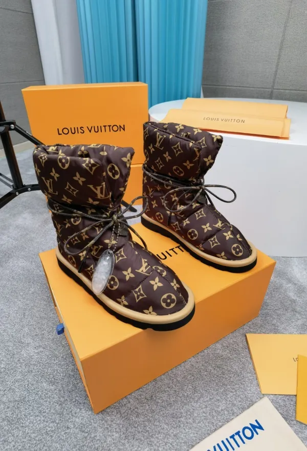 ルイヴィトン靴コピー 2022新品注目度NO.1 Louis Vuitton レディース ブーツ